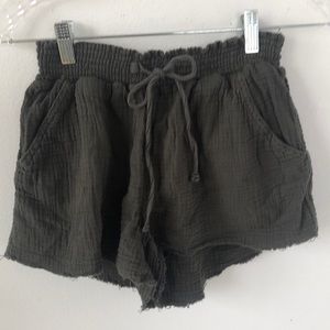 Rewash Brand Olive Green Gauze‎ Cotton Shorts Raw Hem Sz M - EUC